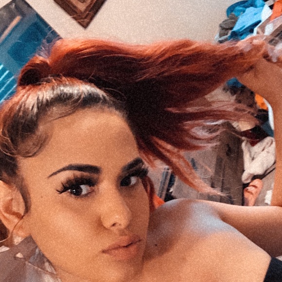 Meet your Posher, Clara - Picture 1 of 1